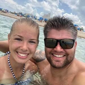 Meet your Posher, Dennis